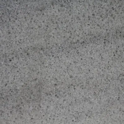 Grauer Stein mit Sprenkeln