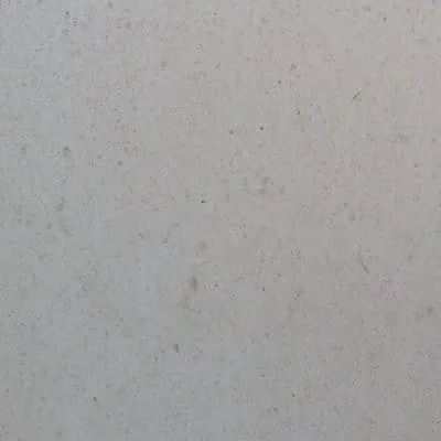 Grauer Stein mit Flecken